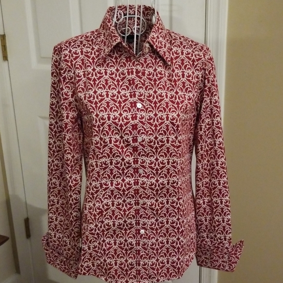 โฅ๏ธTalbots red and white heart pattern button down Shirt. - Picture 2 of 8